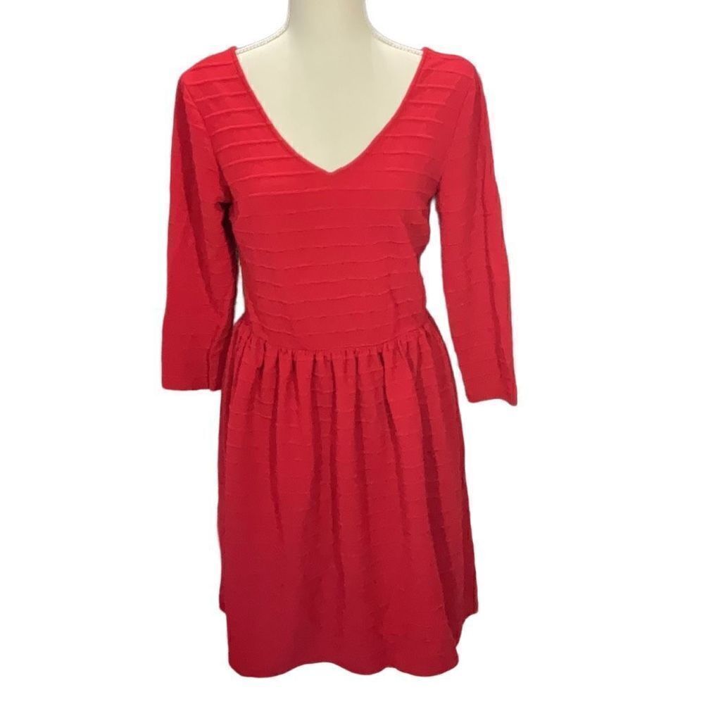 Francesca’s Alya Red Fit N Flare Holiday Dress Front Back V neck Size Medium NWT